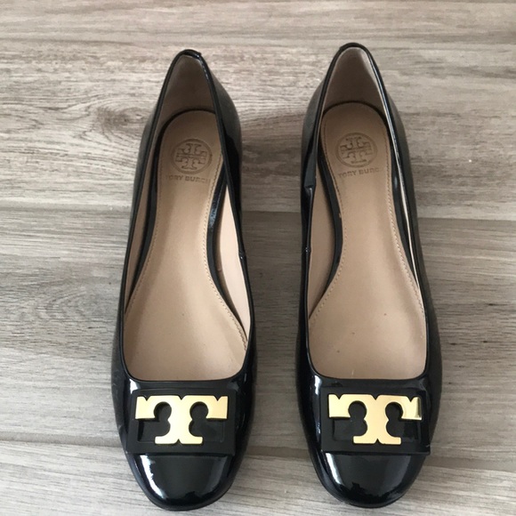 tory burch jill pump